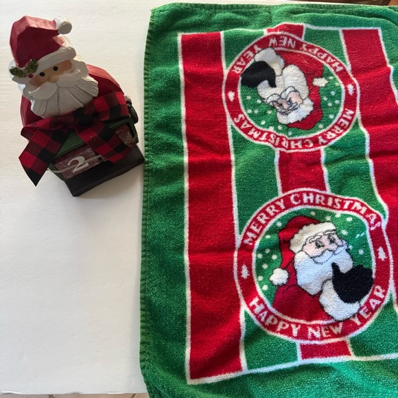 Towel & Santa Countdown to Christmas Blocks - Picture 8 of 10